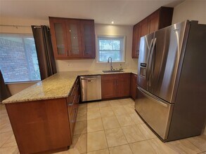 6823 Hartland St in Houston, TX - Building Photo - Building Photo