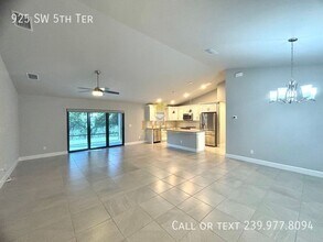 925 SW 5th Terrace in Cape Coral, FL - Building Photo - Building Photo