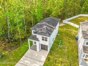 8912 Hogan Rd in Jacksonville, FL - Building Photo - Building Photo