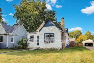 5244 E 10th St in Indianapolis, IN - Building Photo - Building Photo