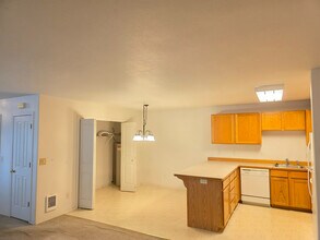 931 NE Hidden Valley Dr in Bend, OR - Building Photo - Building Photo