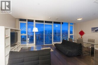 1372 Seymour St in Vancouver, BC - Building Photo - Building Photo