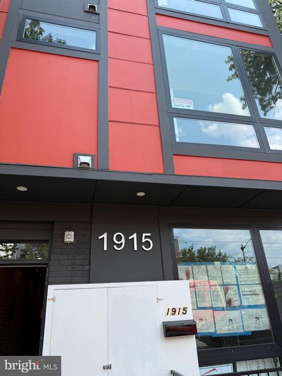 property at 1915 Benning Rd NE