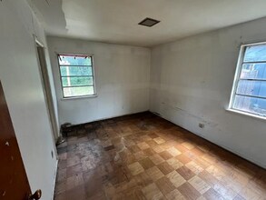 2217 52nd St in Dallas, TX - Foto de edificio - Building Photo