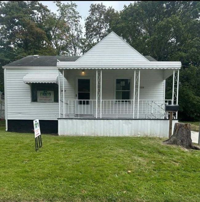 property at 1257 Greenwood Ave