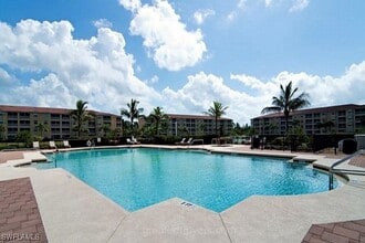 8490 Kingbird Loop in Ft. Myers, FL - Building Photo - Building Photo