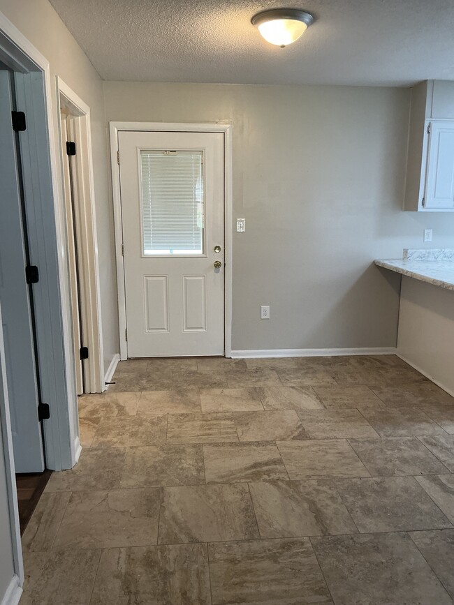 630 Slade St in Hinesville, GA - Building Photo - Building Photo
