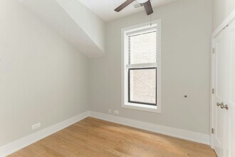 3525 N Wilton Ave in Chicago, IL - Building Photo - Building Photo