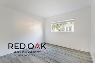 1669 W 261st St, Unit 4 in Los Angeles, CA - Foto de edificio - Building Photo