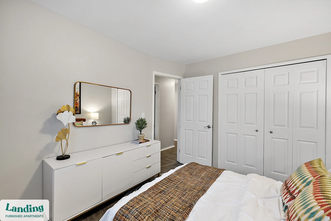 2572 Carpenter Rd in Ann Arbor, MI - Building Photo