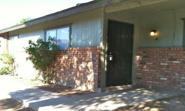 2943 E Beck Ln in Phoenix, AZ - Building Photo - Building Photo