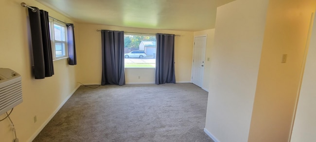 920 Gellatly St in Wenatchee, WA - Foto de edificio - Building Photo