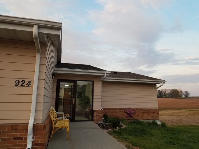 property at 924 4th St