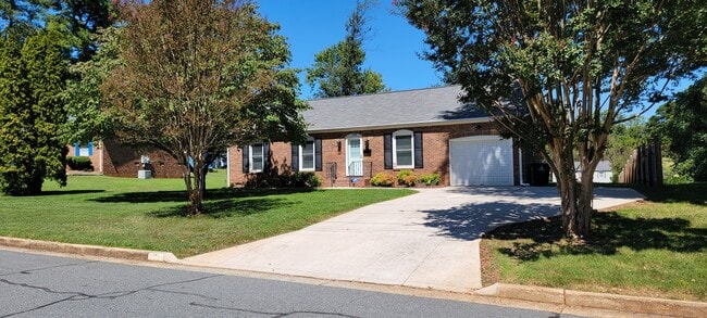 property at 1789 Hausman Dr