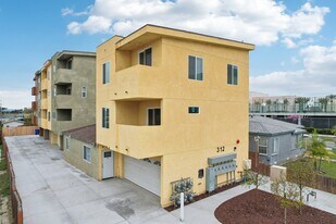 312 S 49th St in San Diego, CA - Building Photo