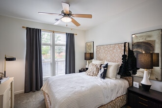 The Residence at Old Hickory Lake in Old Hickory, TN - Foto de edificio - Interior Photo