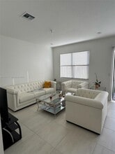 141 Northeast 13th Terrace in Homestead, FL - Building Photo - Building Photo