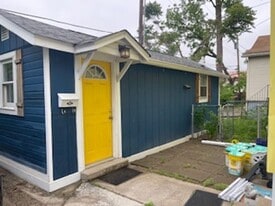 1318 S Walnut St in Bloomington, IN - Building Photo