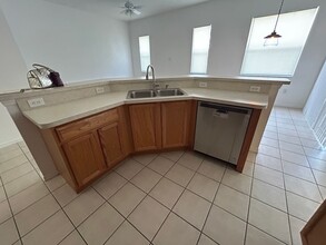 15111 Hawks Shadow Dr in Ft. Myers, FL - Building Photo - Building Photo