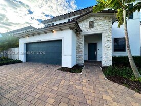 11936 SW 240th St in Princeton, FL - Building Photo