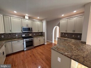 728 18th St S in Arlington, VA - Building Photo - Building Photo