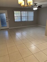 850 SW 133rd Ter, Unit 116 in Pembroke Pines, FL - Building Photo - Building Photo