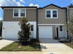 6195 Daerr Rdg St in Zephyrhills, FL - Building Photo