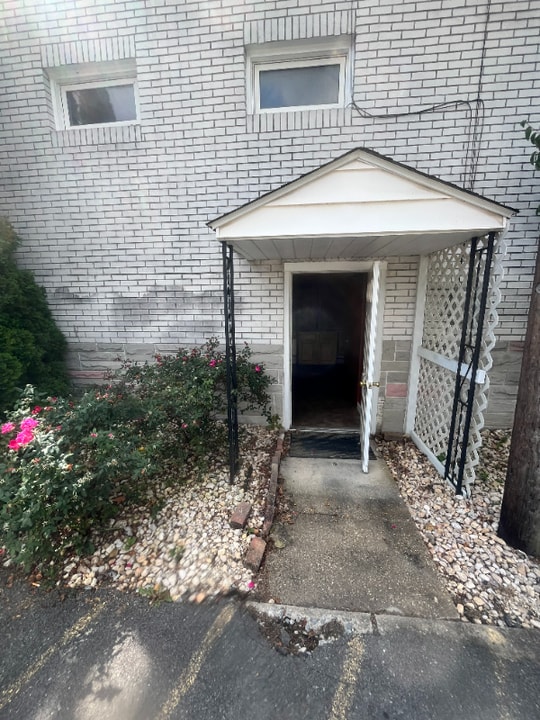 17929 Leona Ave in Maugansville, MD - Building Photo