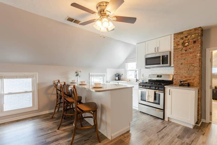 2168 W 32nd St, Unit Up in Cleveland, OH - Foto de edificio