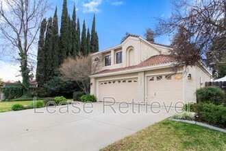 1921 Ridgemont Way in Tracy, CA - Building Photo - Building Photo