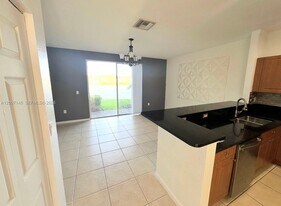 2641 SW 83rd Ave in Miramar, FL - Building Photo