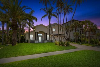 819 Bay Esplanade in Clearwater, FL - Building Photo - Building Photo