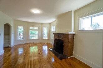 262 Roosevelt Ave in Syracuse, NY - Building Photo - Building Photo