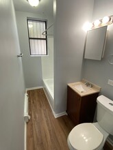 Jade Apartments in Chicago, IL - Building Photo - Building Photo