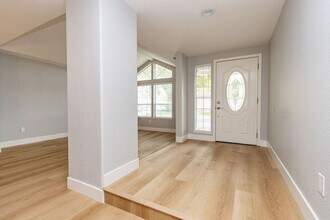 757 Waddell Way in Modesto, CA - Building Photo - Building Photo