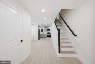 2636 Lauretta Ave, Unit 1-0106 in Baltimore, MD - Foto de edificio - Building Photo