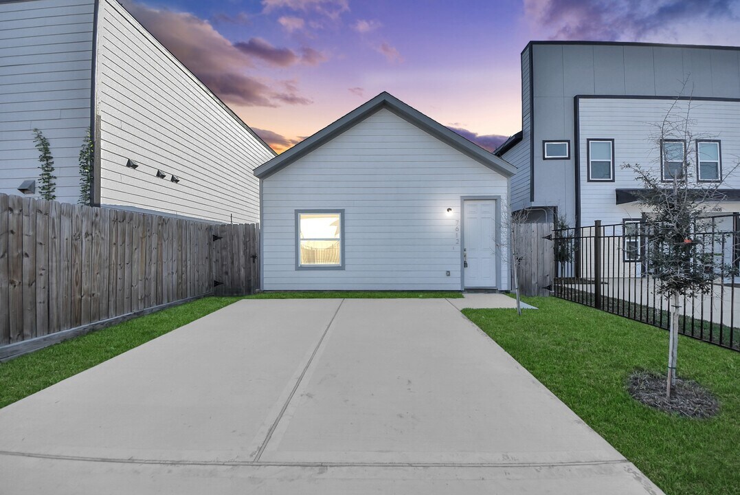 7612 Easter St in Houston, TX - Building Photo
