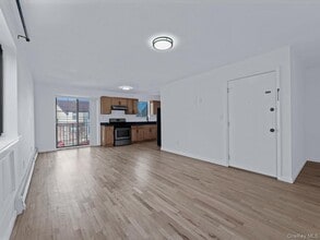 214-16 40th Ave in Queens, NY - Building Photo - Building Photo