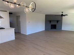 7707 Whitsun Dr in Austin, TX - Building Photo - Building Photo