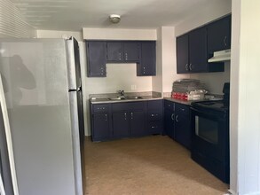 1112 Dennison Ave in Dayton, OH - Building Photo - Building Photo