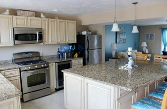 275 North End Blvd in Salisbury, MA - Building Photo - Building Photo