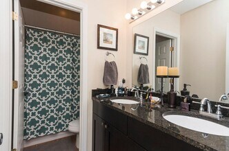 1657 N Campbell Ave in Chicago, IL - Building Photo - Building Photo