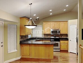 5233 W Elk Horn Peak Dr in Herriman, UT - Building Photo - Building Photo
