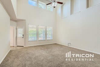 13910 Palatine Hill in San Antonio, TX - Building Photo - Building Photo