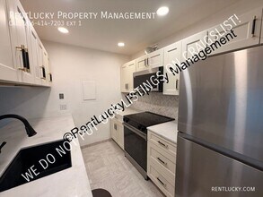 11357 SE 212th Ln in Kent, WA - Building Photo - Building Photo