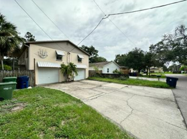 6420 S Adelia Ave in Tampa, FL - Building Photo - Building Photo