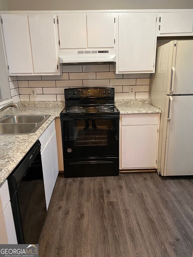 209 Sheraton Ct in Mcdonough, GA - Building Photo - Building Photo