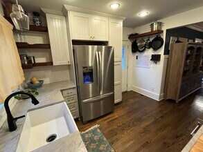 1260 Francis St NW in Atlanta, GA - Building Photo - Building Photo