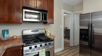 1793 Channing St in Ferndale, MI - Foto de edificio - Building Photo