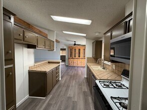 556 Palo Verde Dr in Bullhead City, AZ - Building Photo - Building Photo